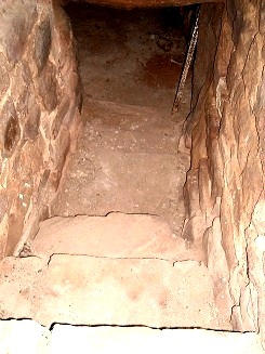 नागा बाबा गुफा